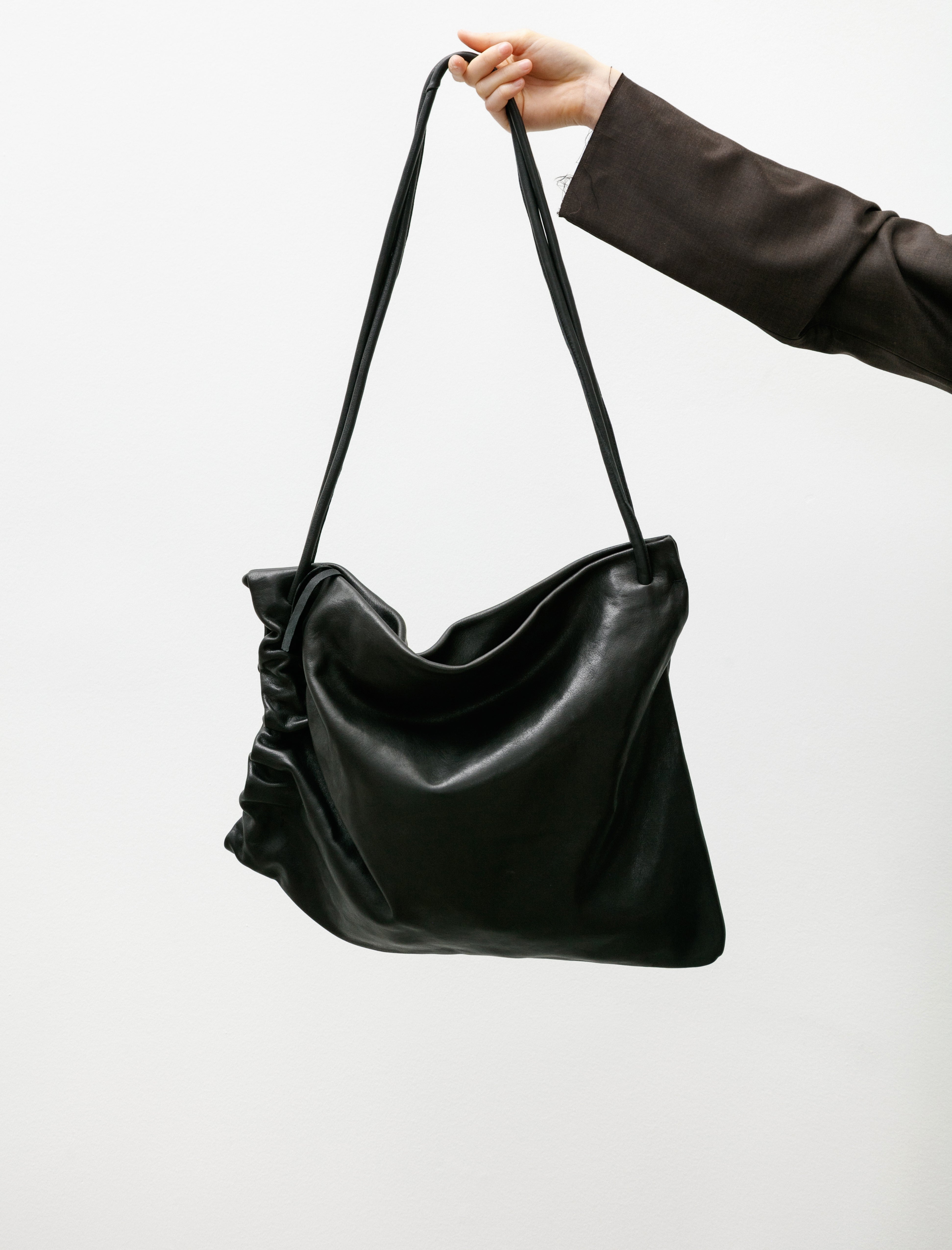 Gabriela Coll No.131 Leather Gathered Crossed Bag Black Lambskin