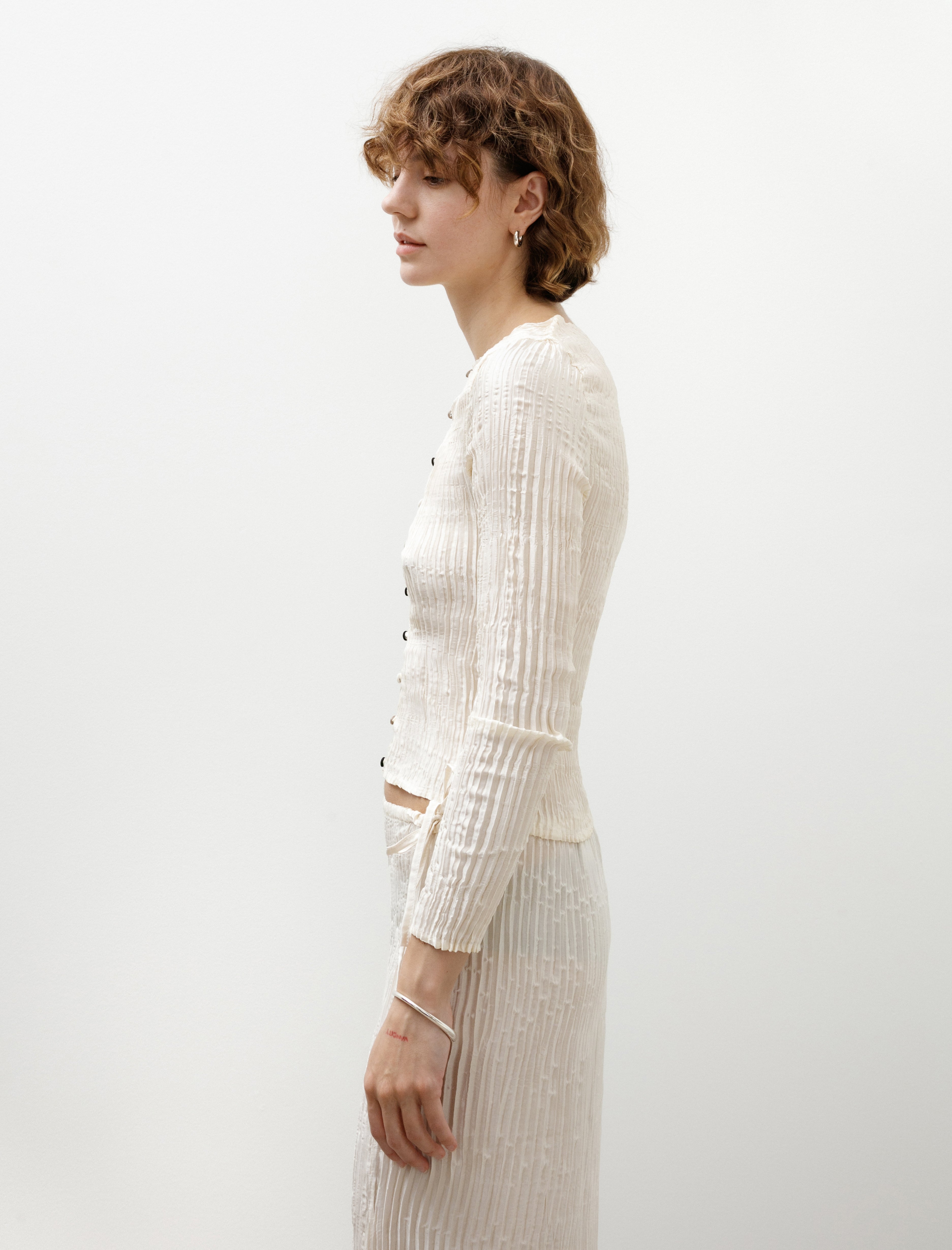 Azur Plissé Satin Silk Cardigan Off White