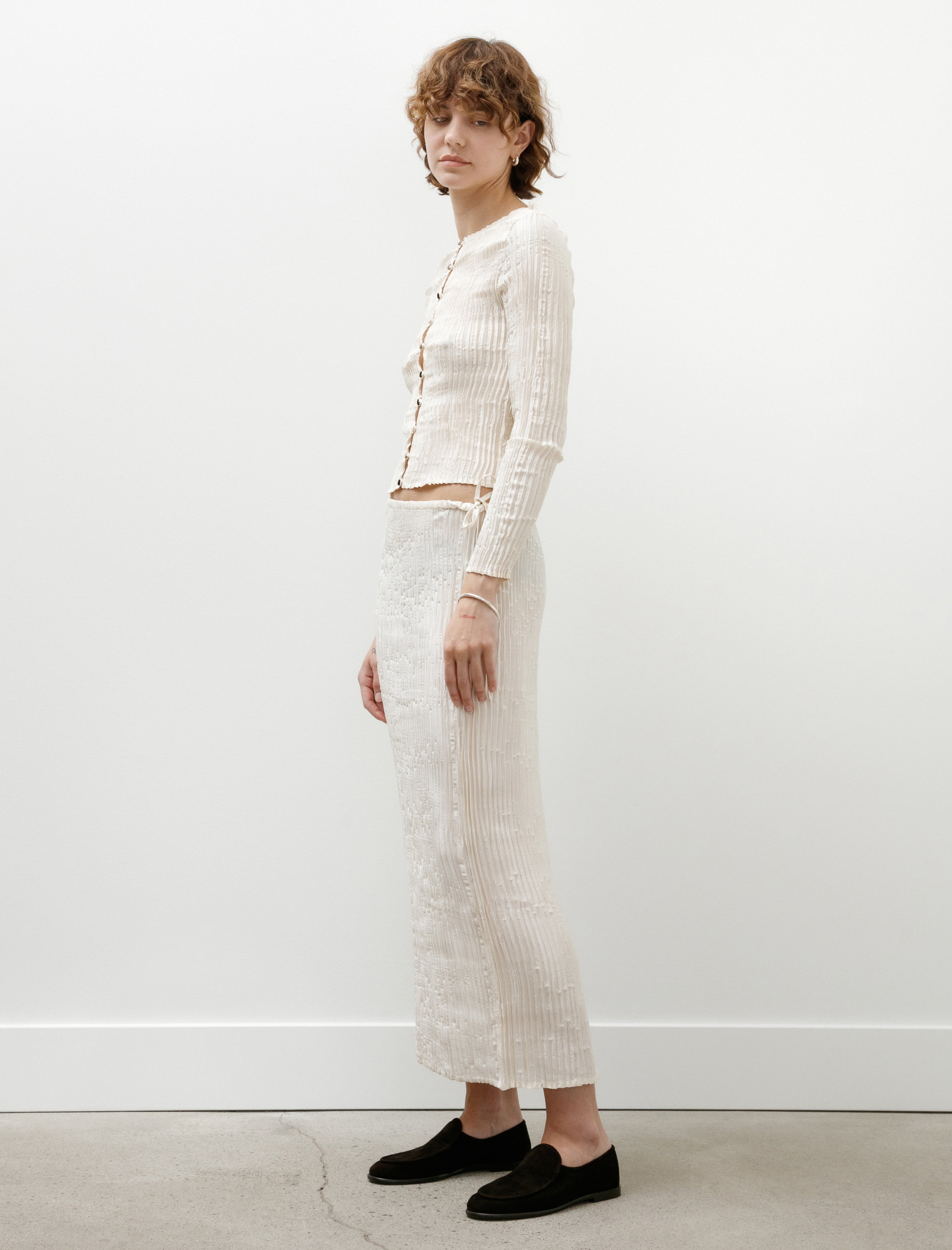Azur Plissé Satin Silk Long Skirt Off White