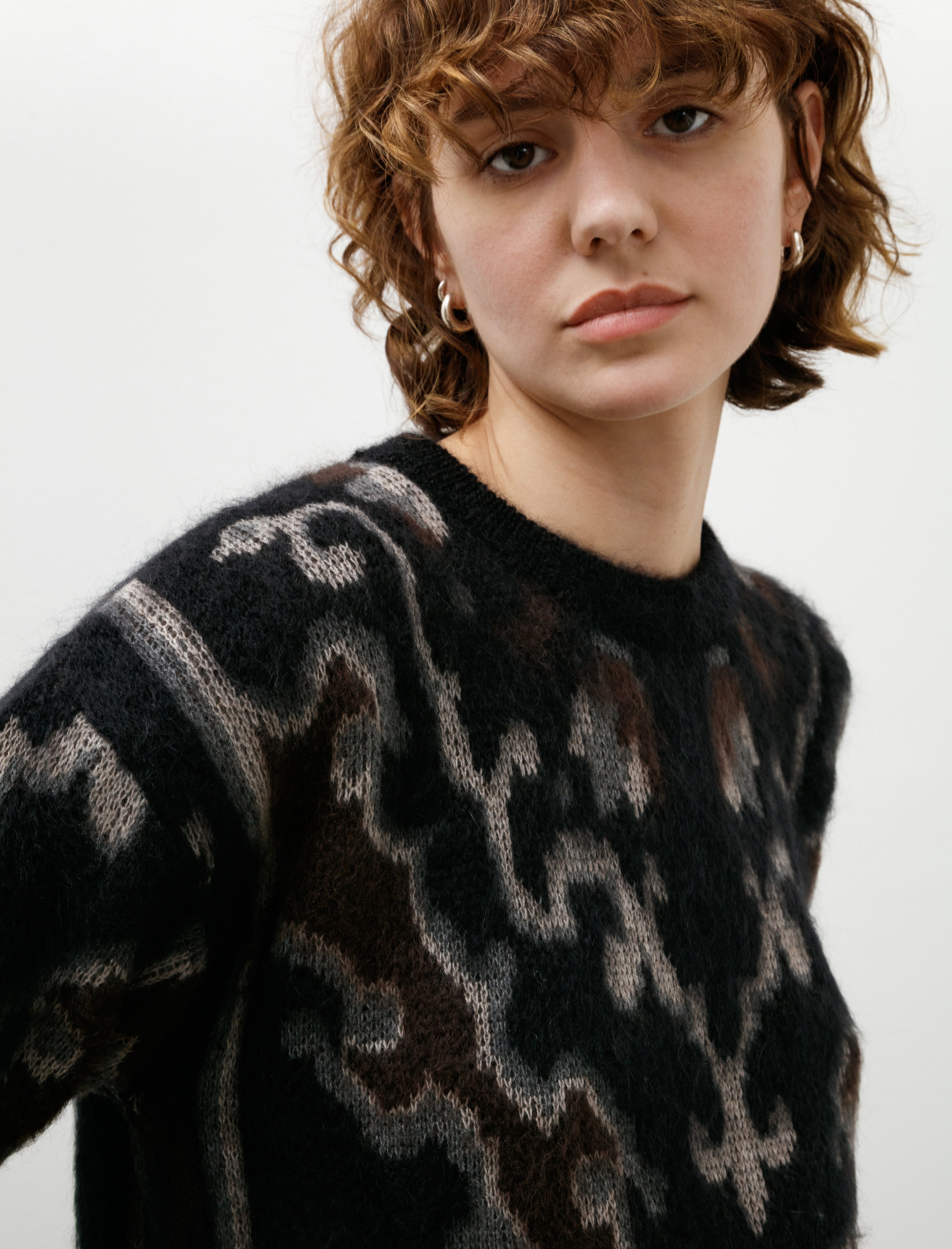 Cristaseya Cashmere Oversized Carpet Sweater Black/Brown