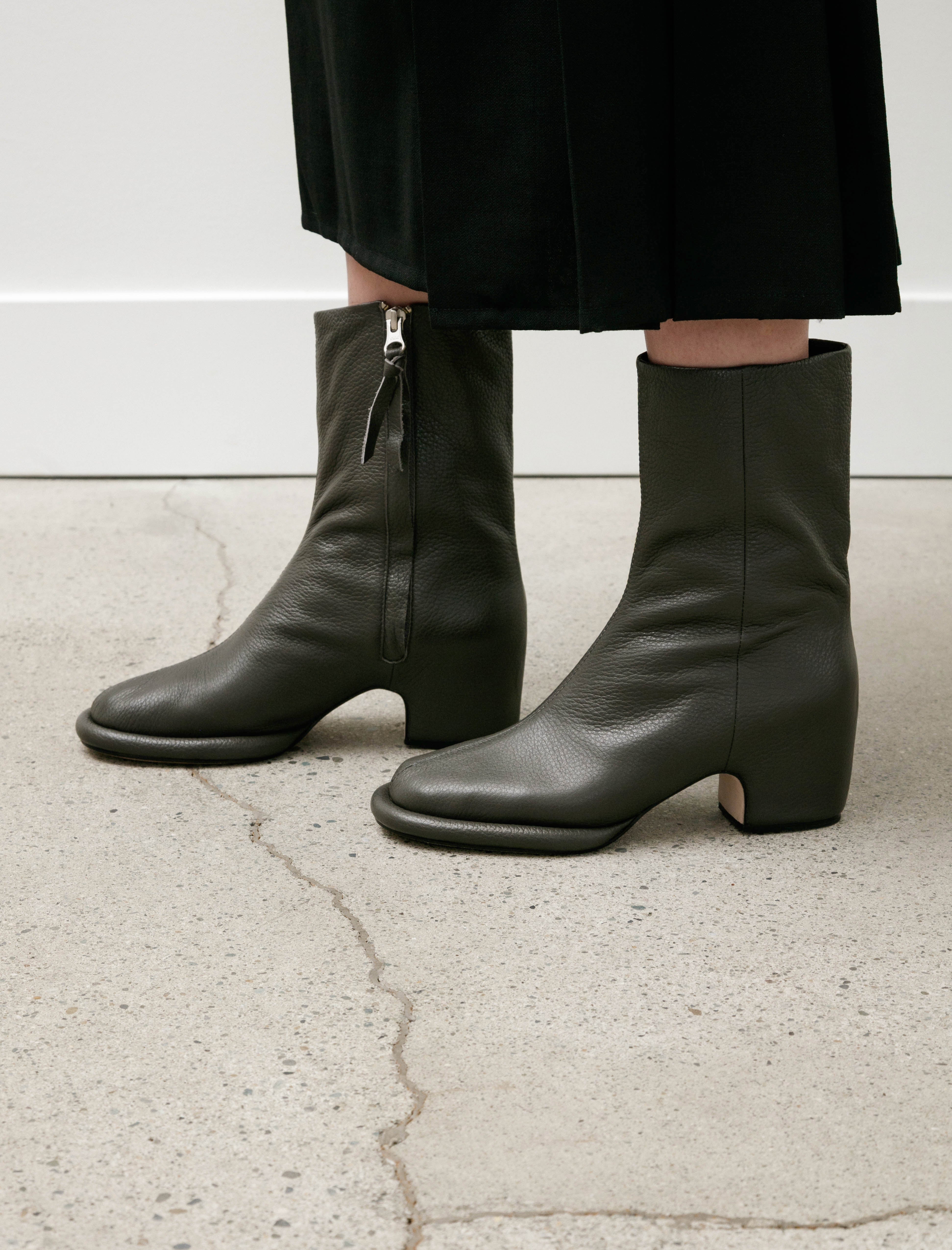 Lauren Manoogian Soft Arch Boot Coal