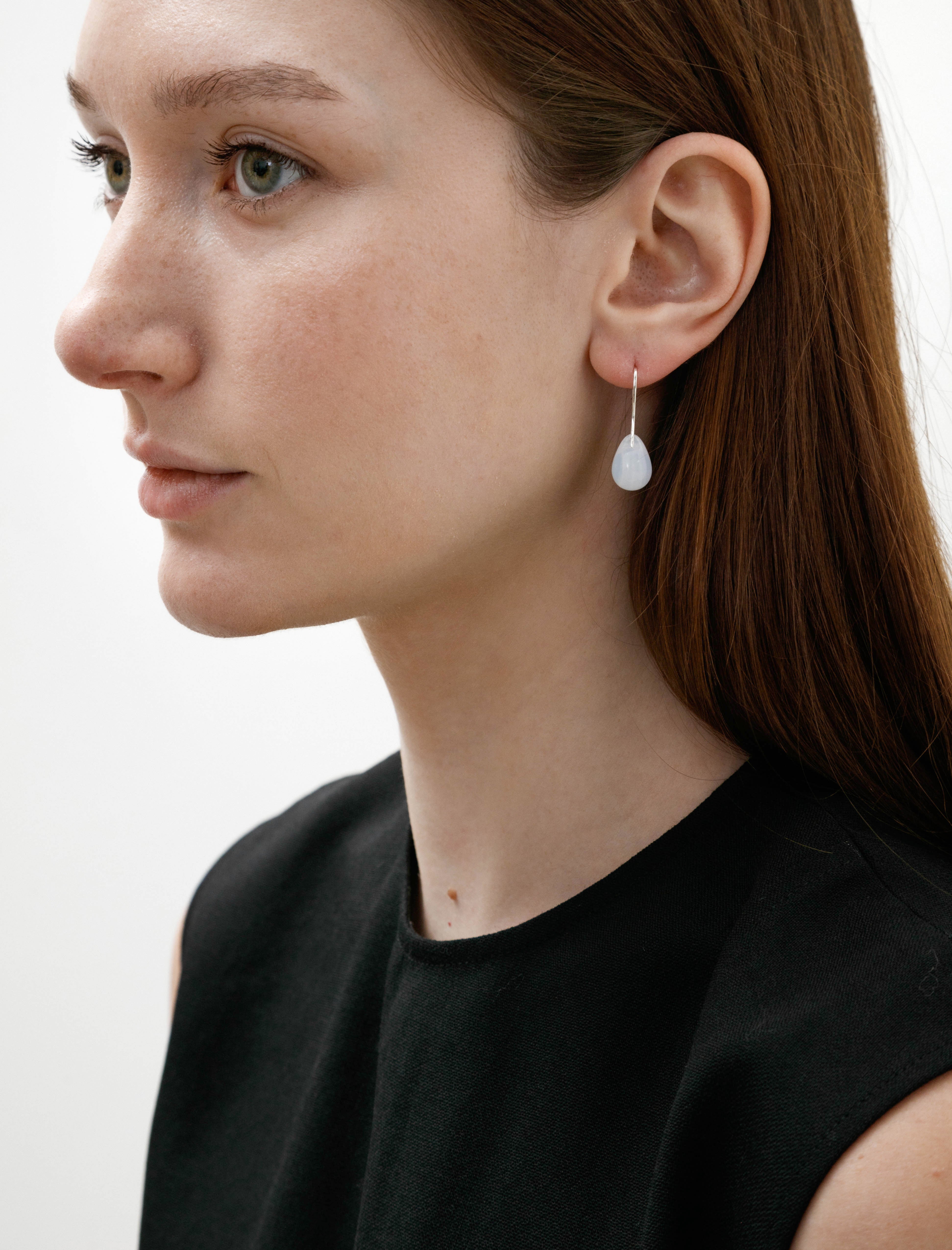 Sisi Joia Gota Mini Earrings Opaline White