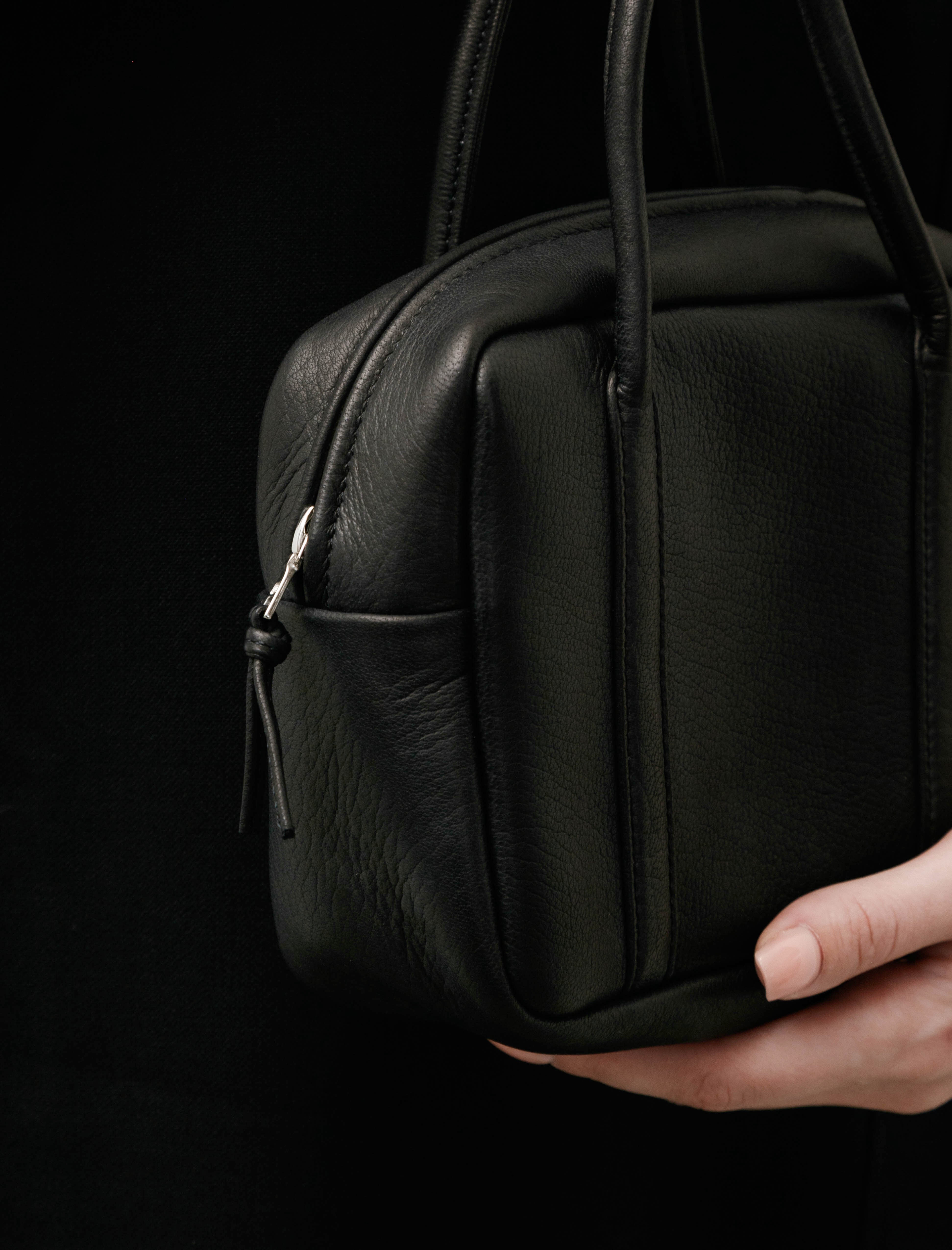 Aeta Shoulder Bag S Black