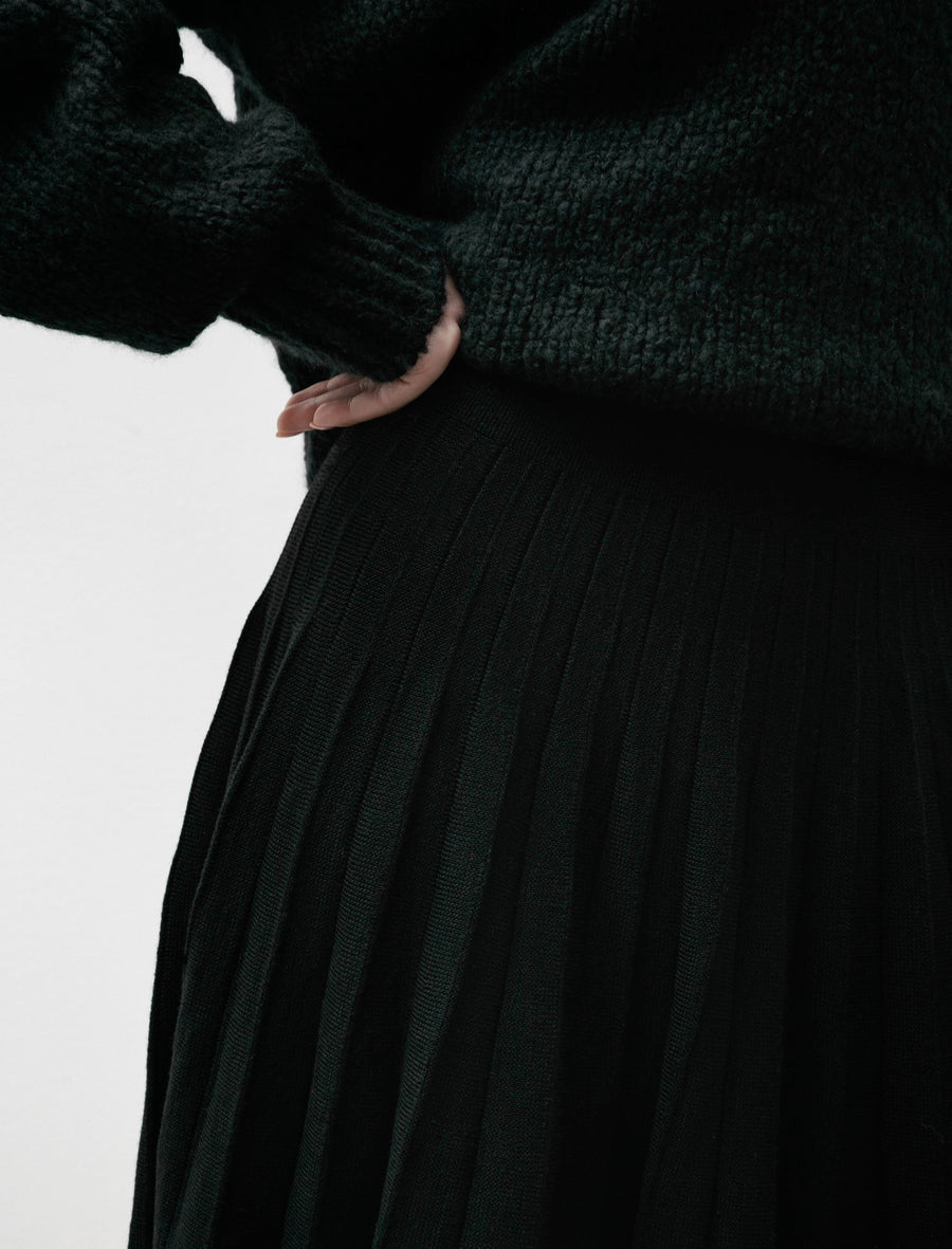Knitted Pleat Skirt Merino Wool Black - Image 6