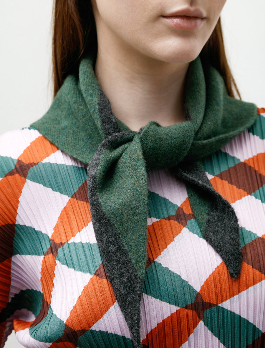 MHL Tipped Scout Scarf Green/Charcoal - Image 2