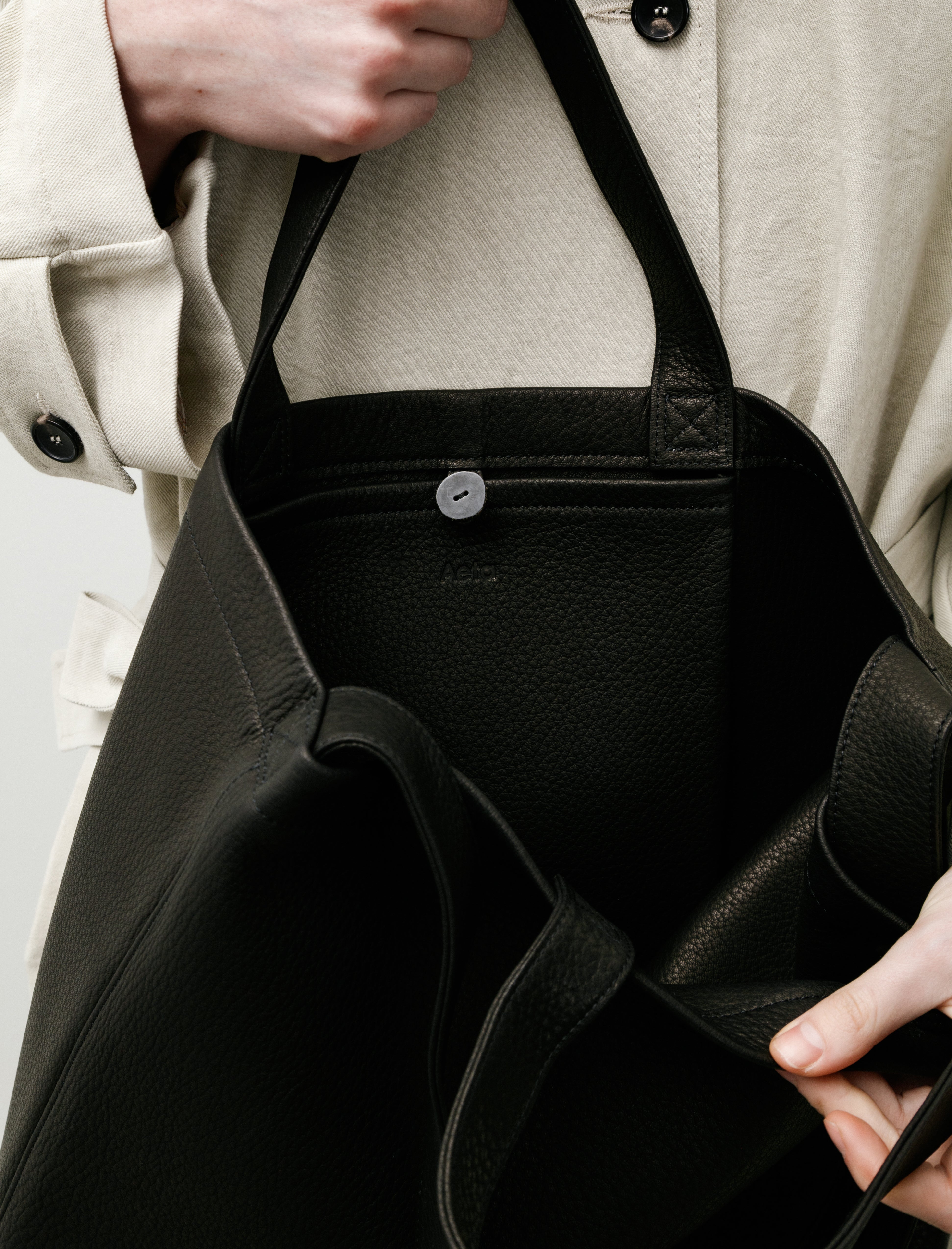 Aeta Double Faced Shoulder Tote – Neighbour