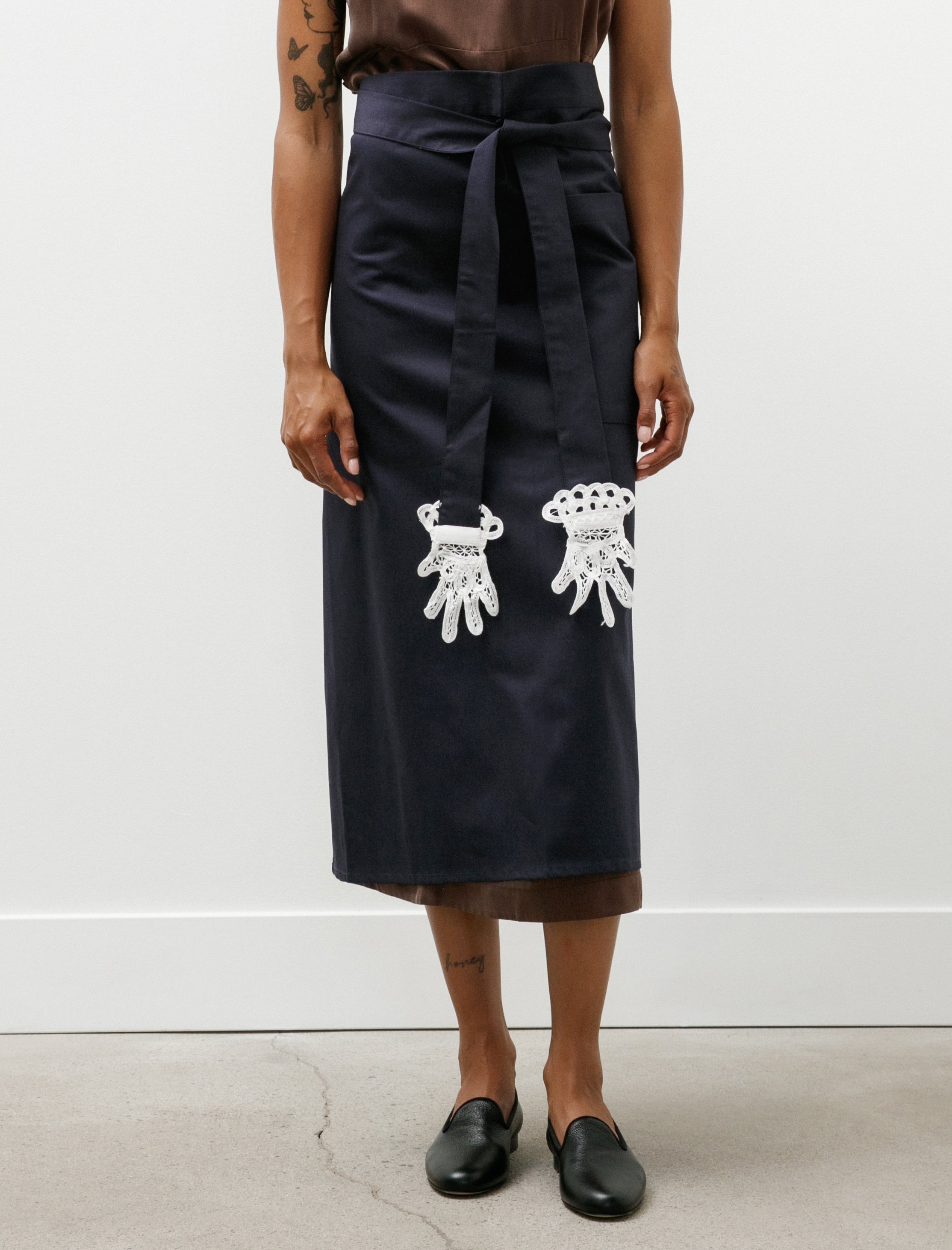 Gohar World Apron with Lace Hands Appliqué Navy
