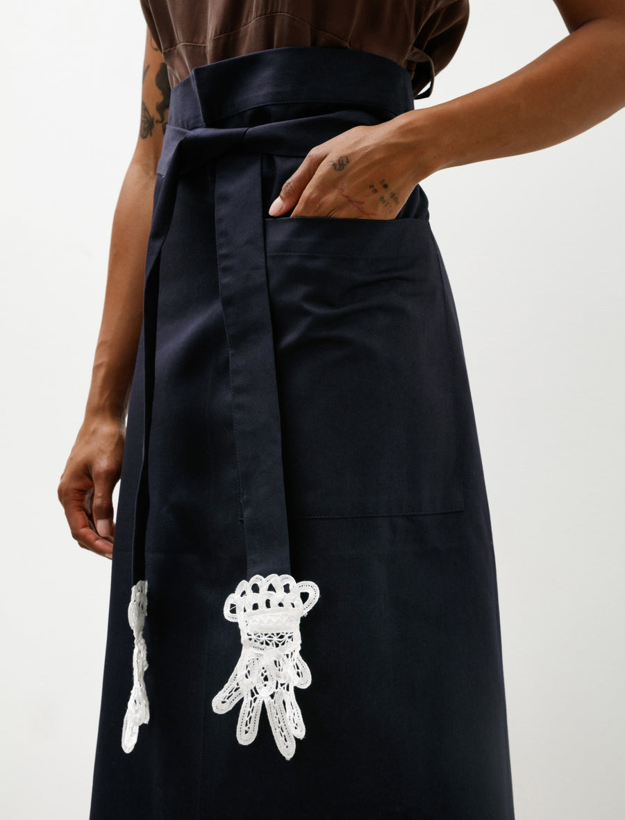 Apron with Lace Hands Appliqué Navy - Image 4