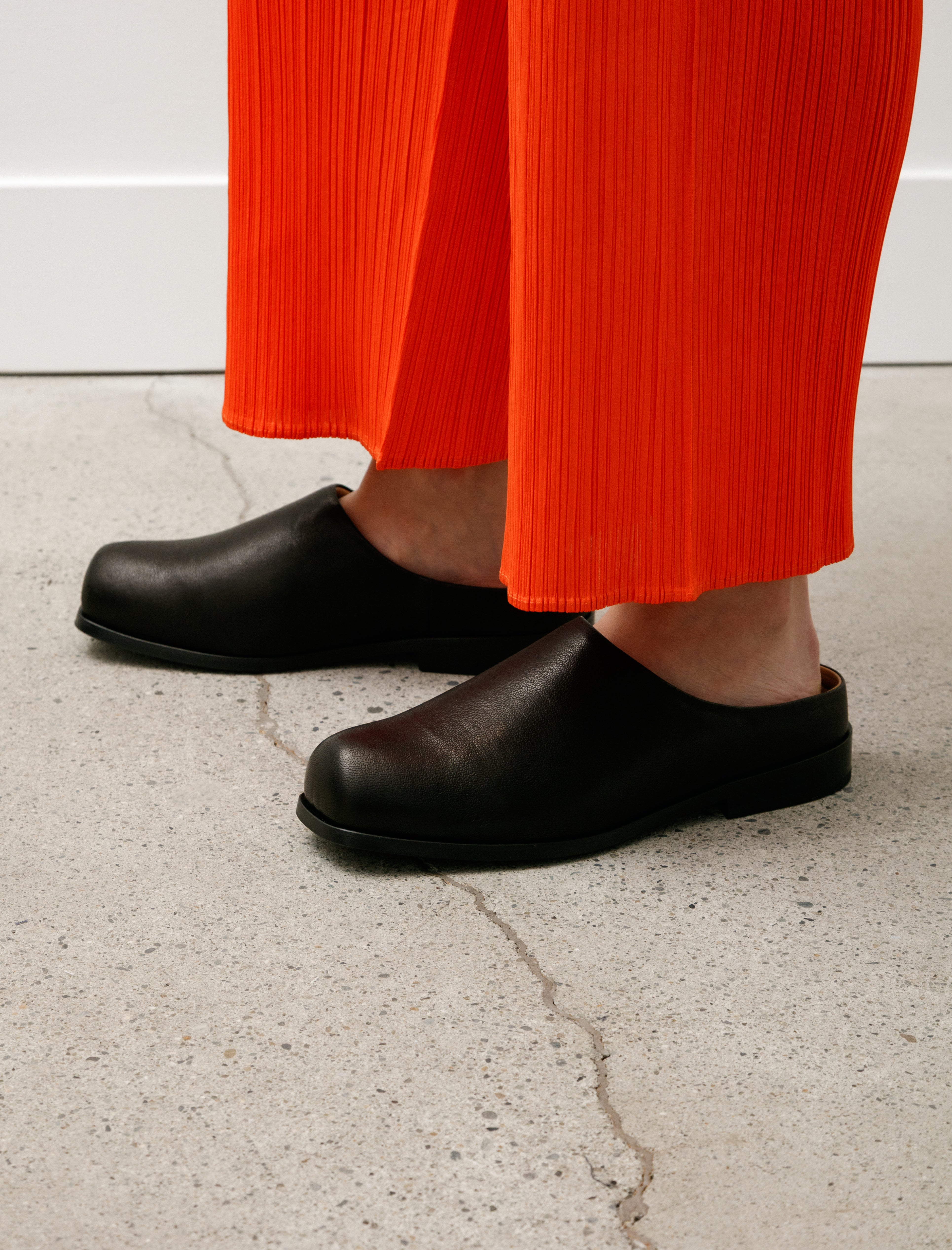 Hannes Mule Lamb Black