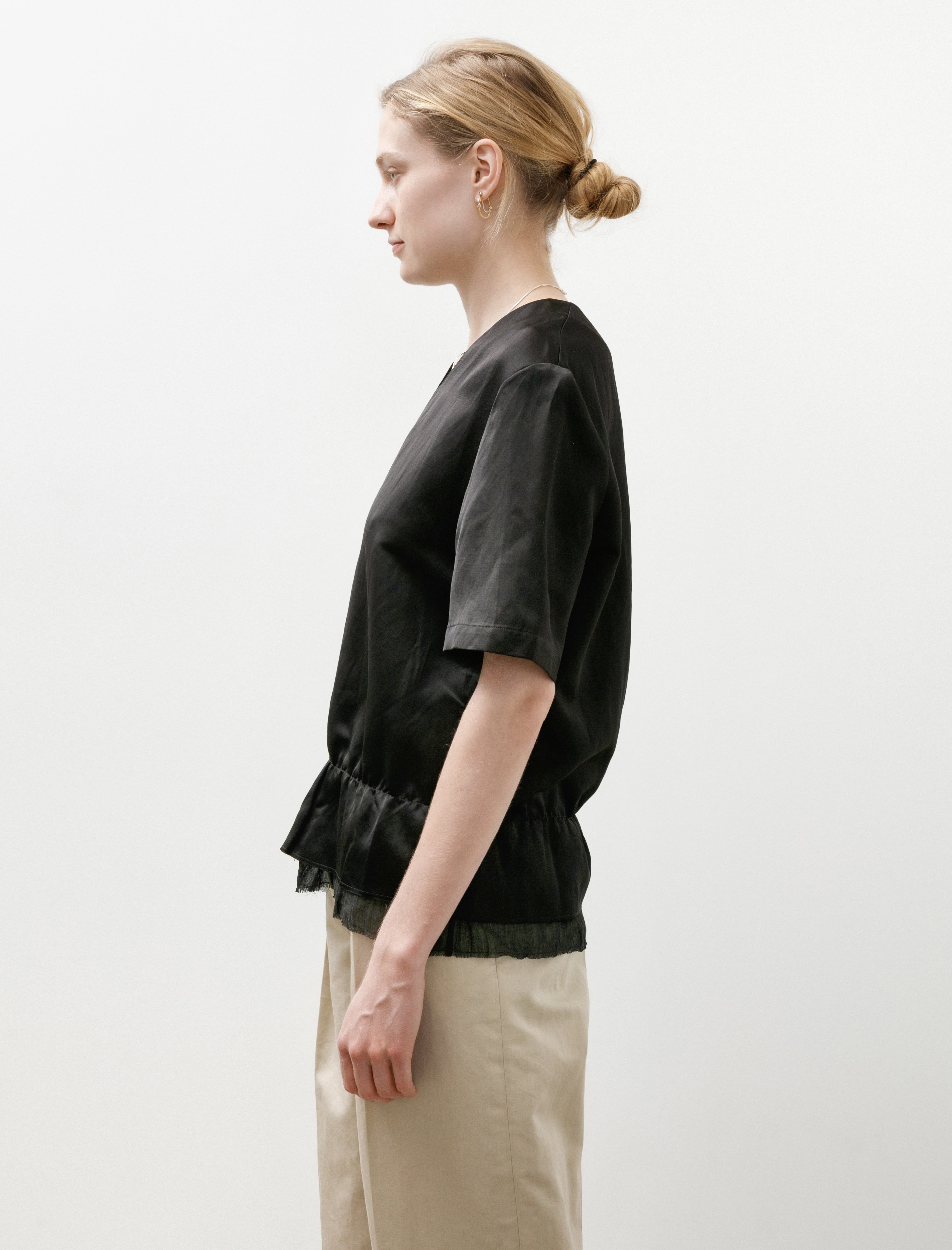 Toteme V-Neck Satin Pullover Black