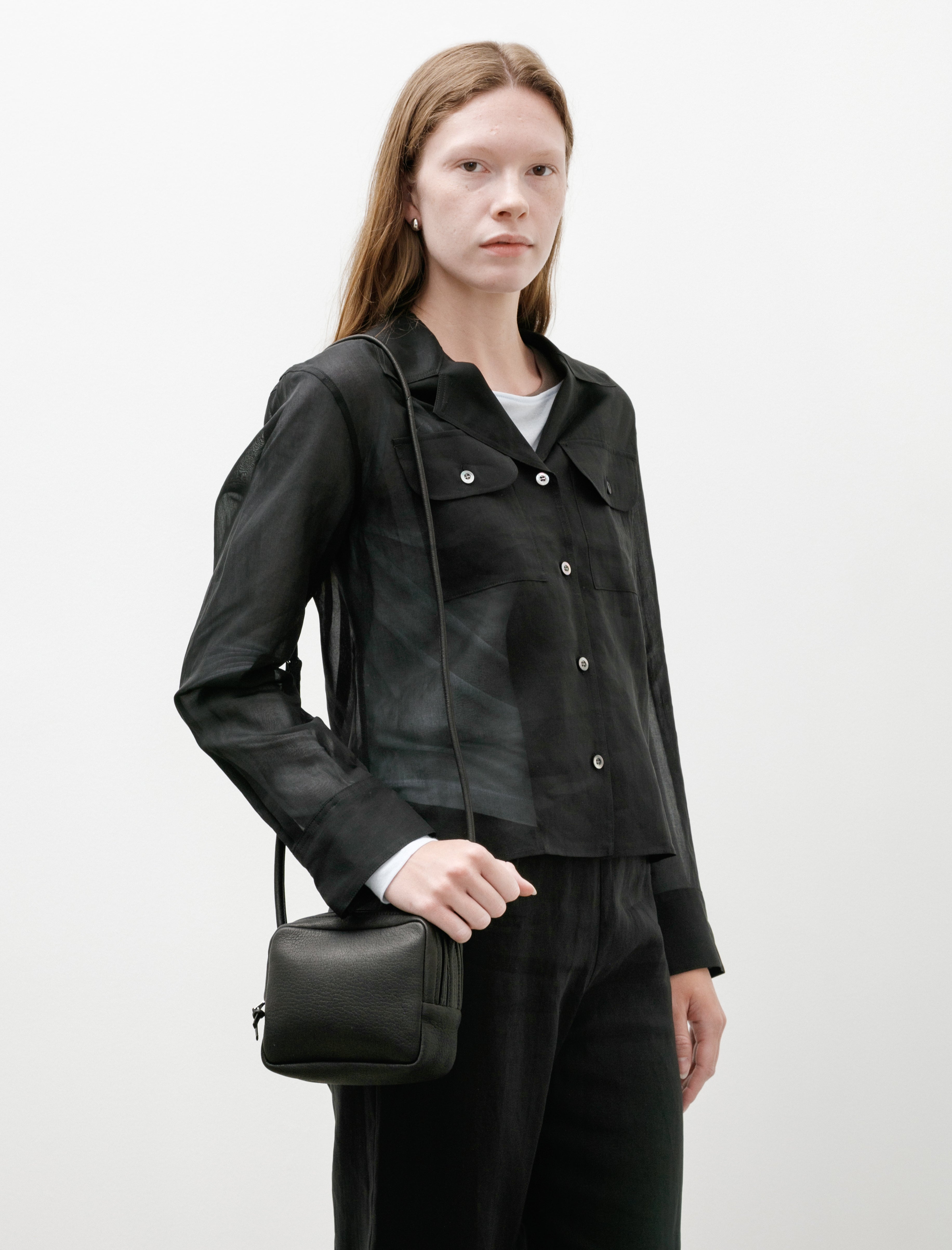 Aeta Square Shoulder Black