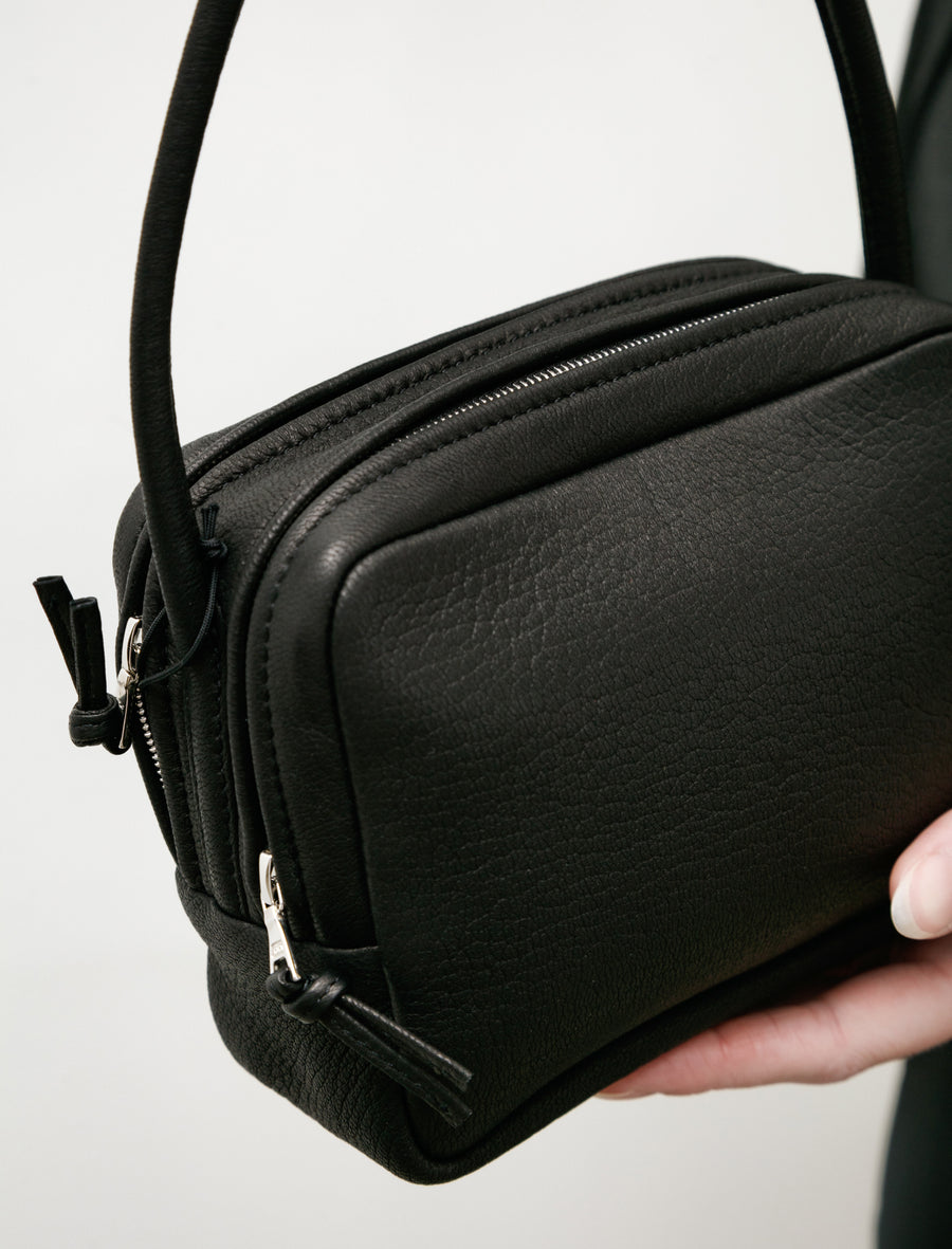 Square Shoulder Black - Image 3