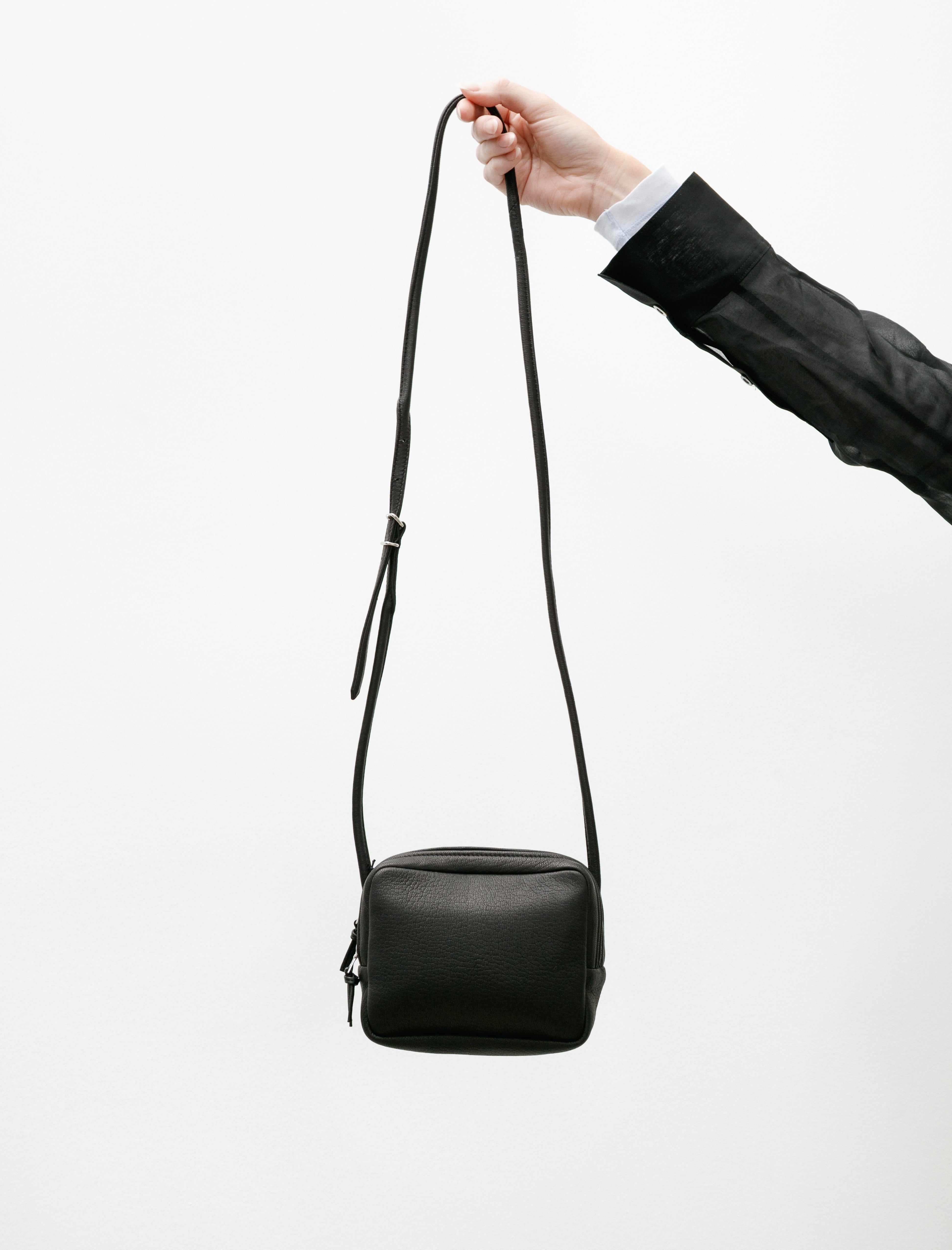 Aeta Square Shoulder Black