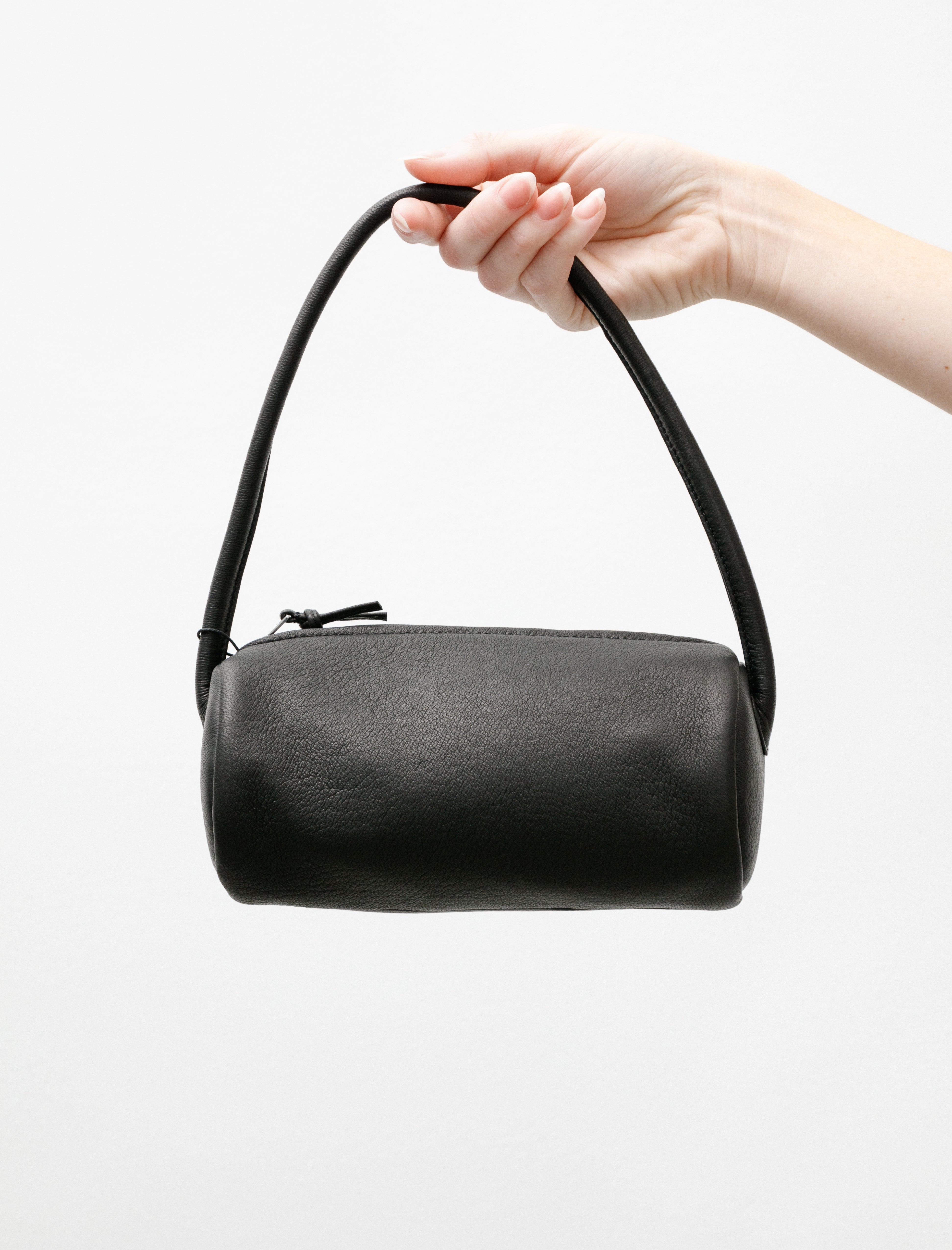 Aeta One Handle Cylinder Bag Black