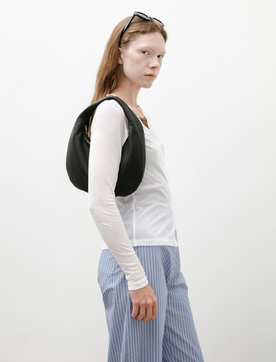 Round One Shoulder Bag Medium Black - Image 2