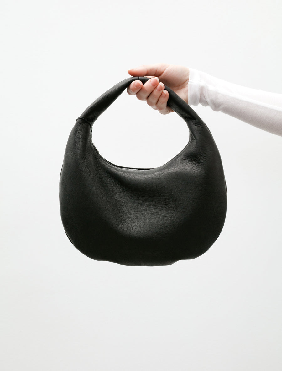 Round One Shoulder Bag Medium Black - Image 1