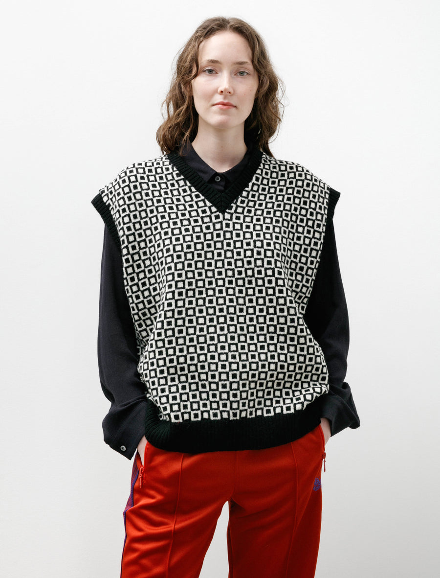 Shetland Knit Vest Plaid Black - Image 1