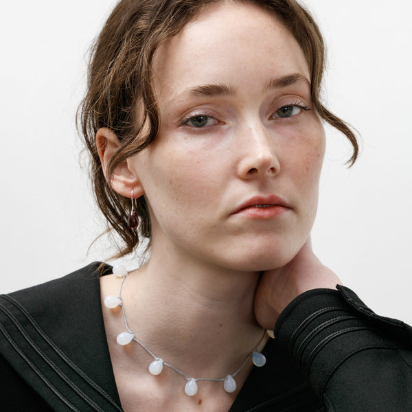 Sisi Joia Noue Necklace Opaline White/Grey – Neighbour