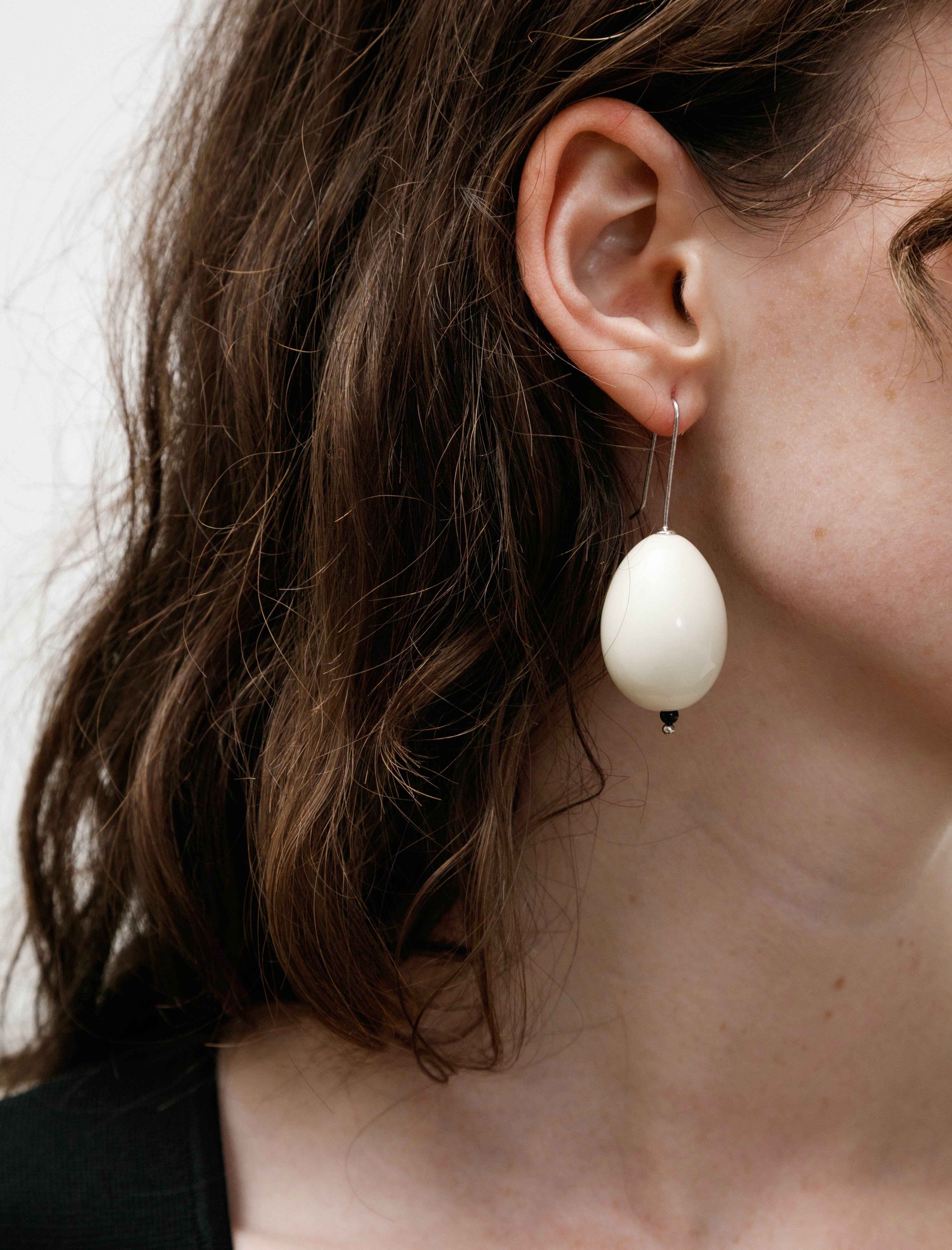 Gohar World Host Earrings Egg