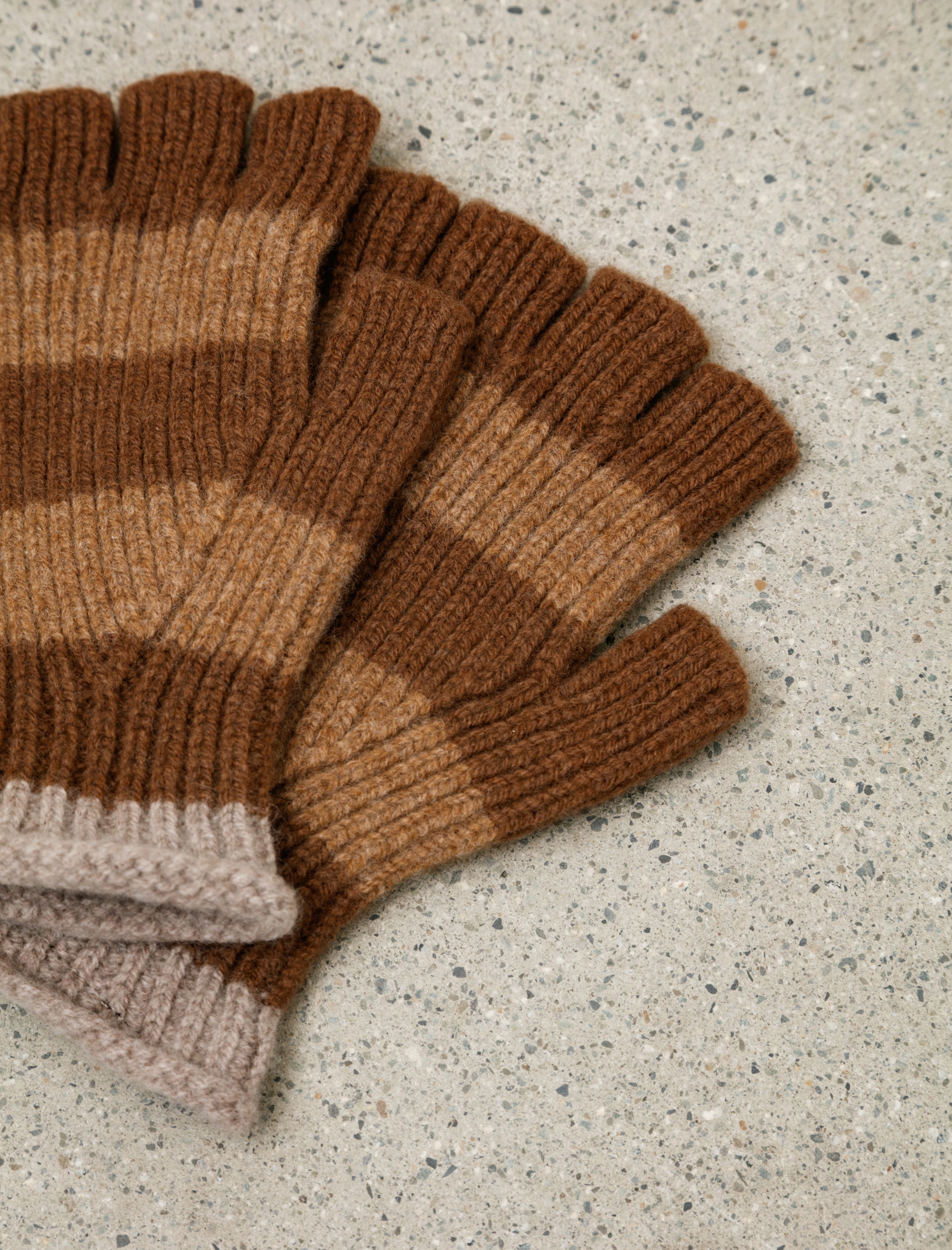 Howlin' Striped No Finger Gloves Wood