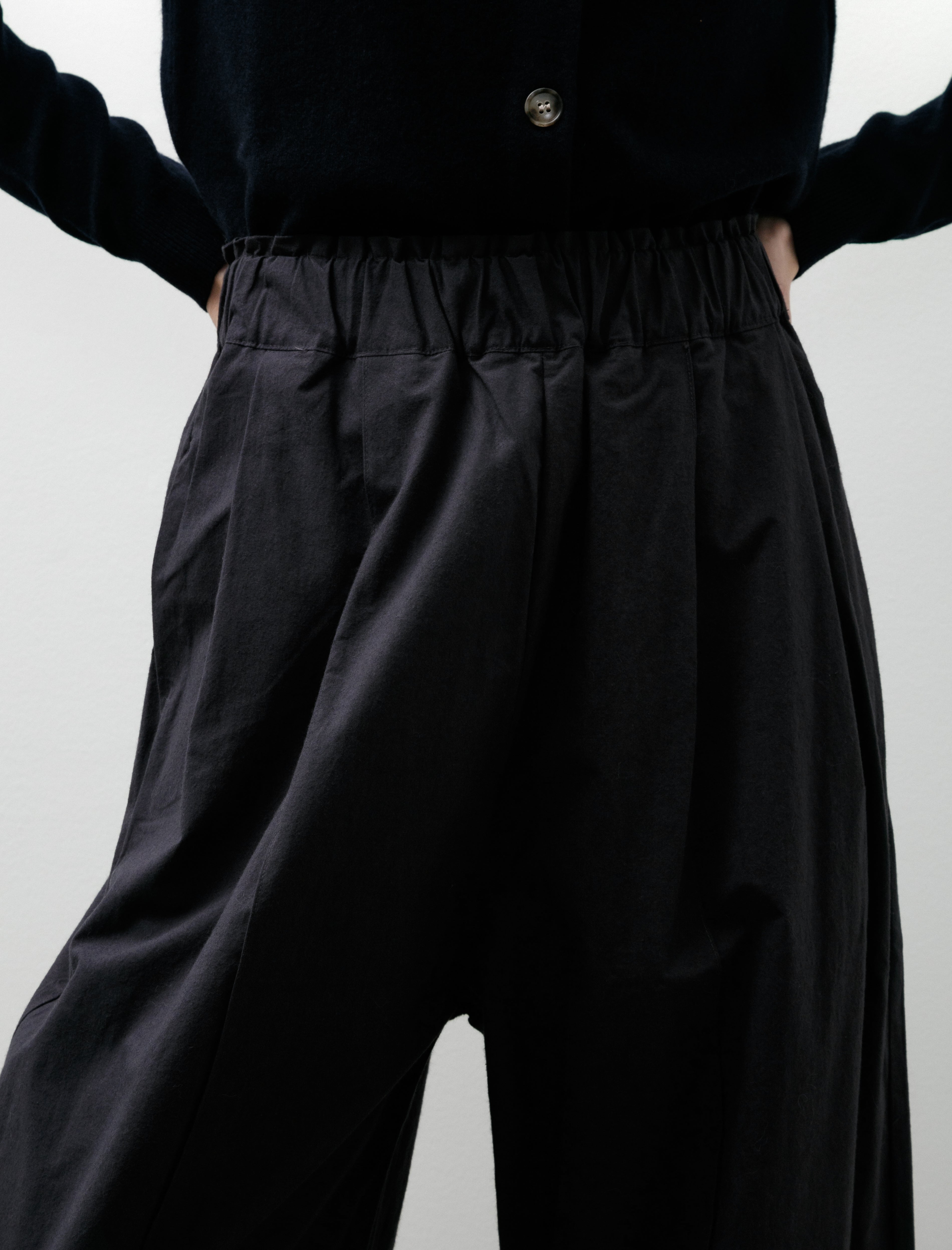 Eleph Luce Trouser Pintuck Navy