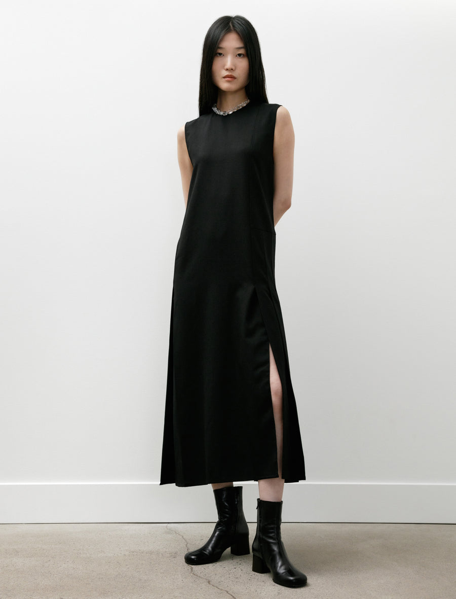 Carat Pleated Sleeveless Dress Black Carat Pleated Sleeveless Dress Black