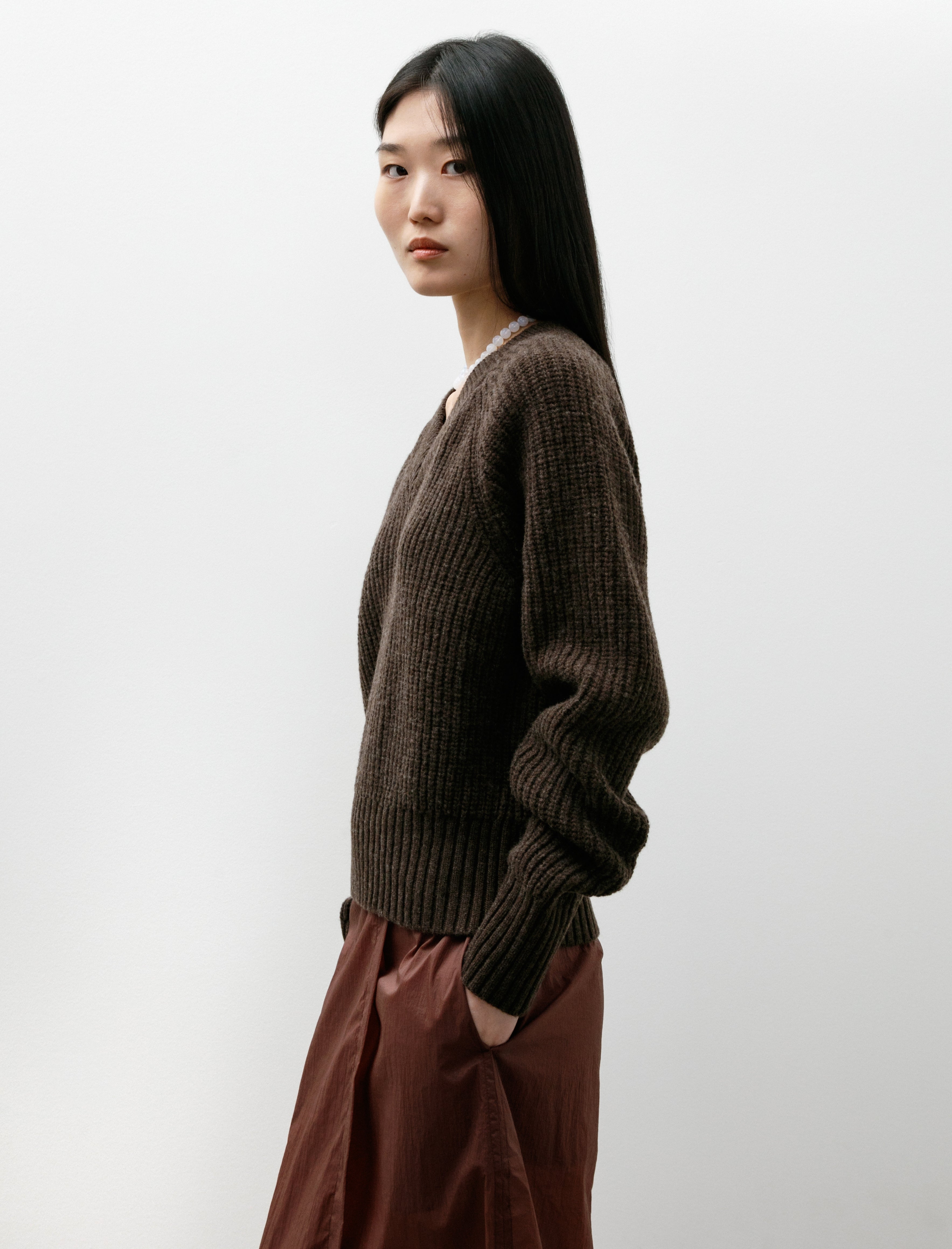 mfpen Plaza V-Neck Dark Brown