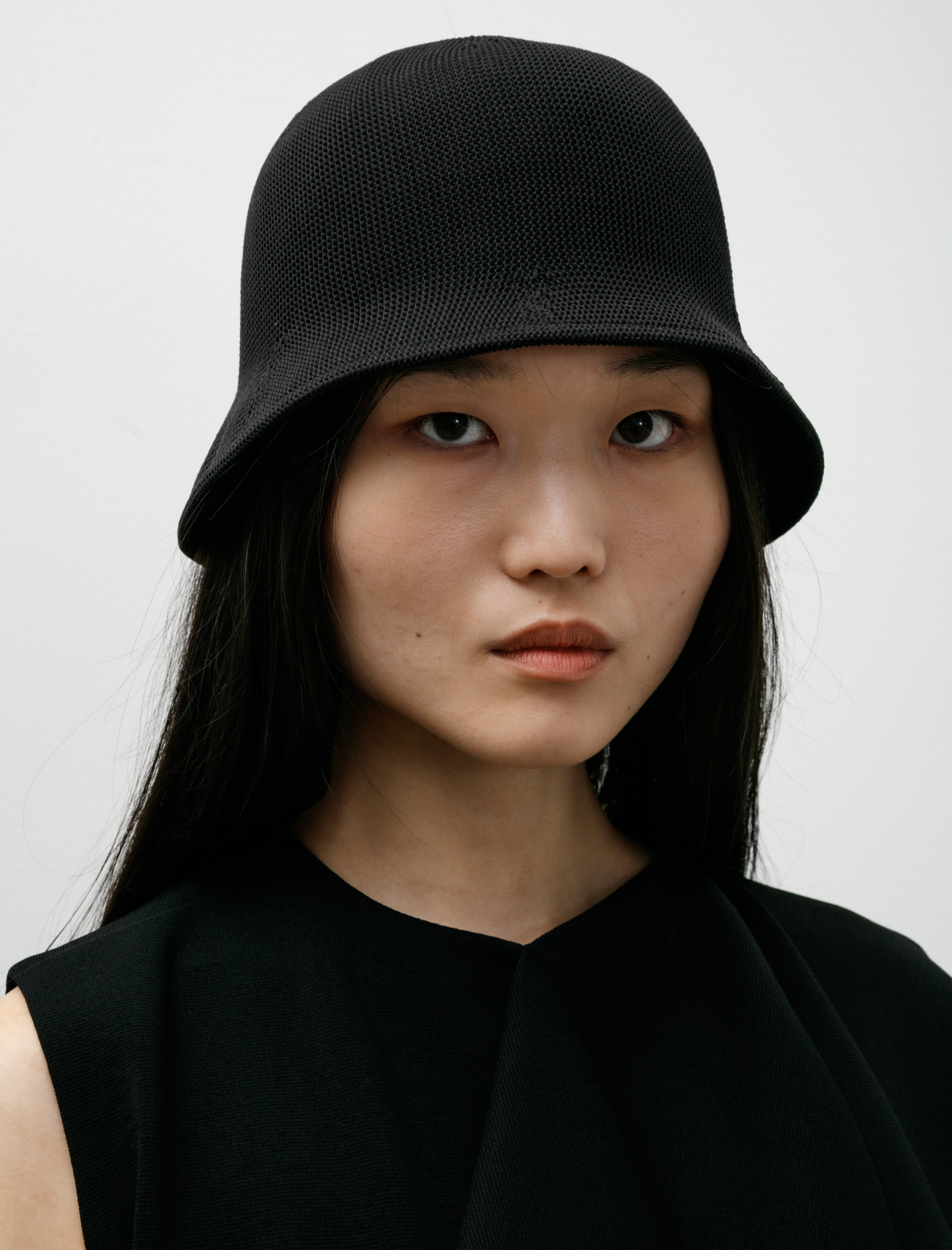 CFCL Mesh Asymmetric Hat Black