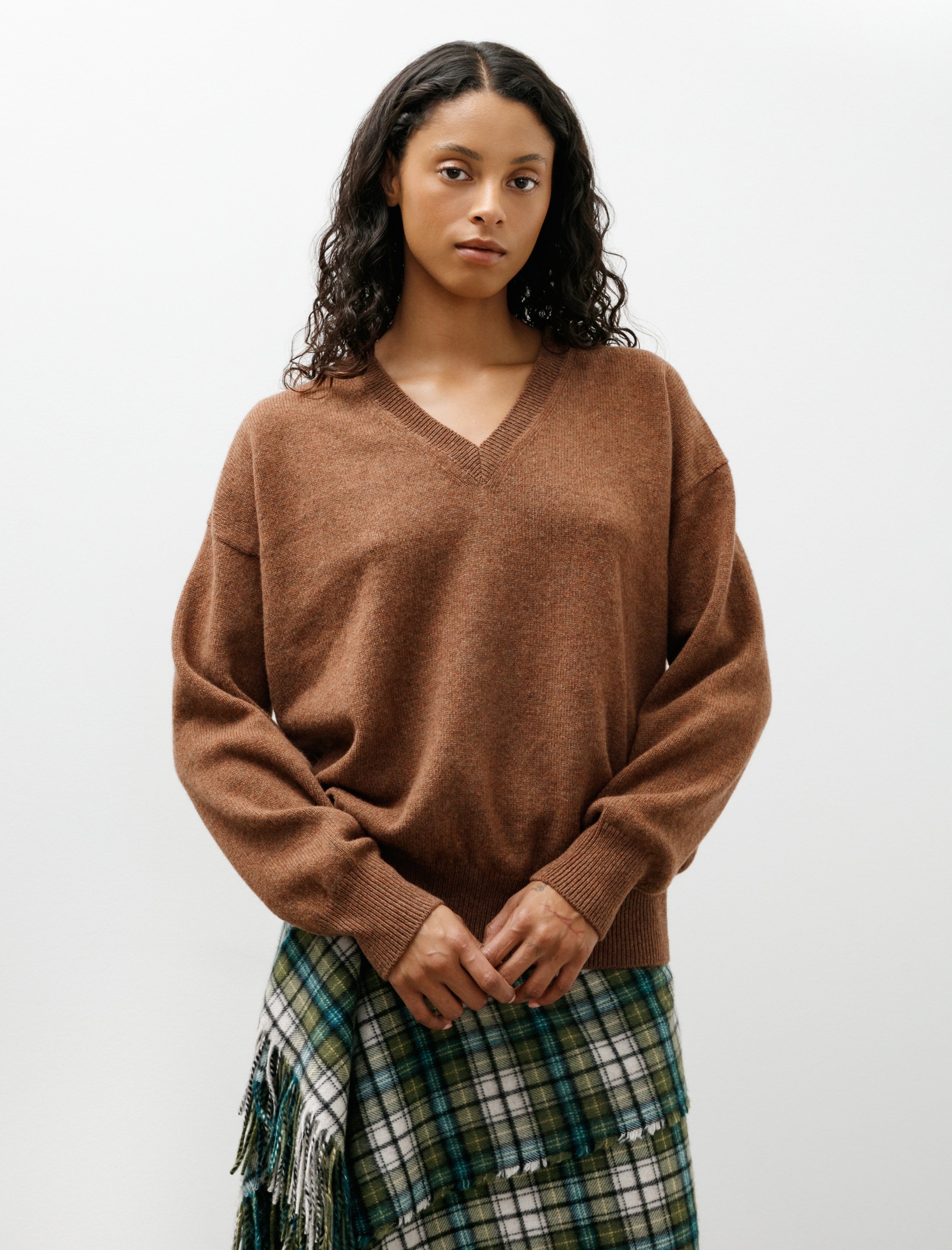 & Daughter Innes Slouch V-Neck Hazelnut