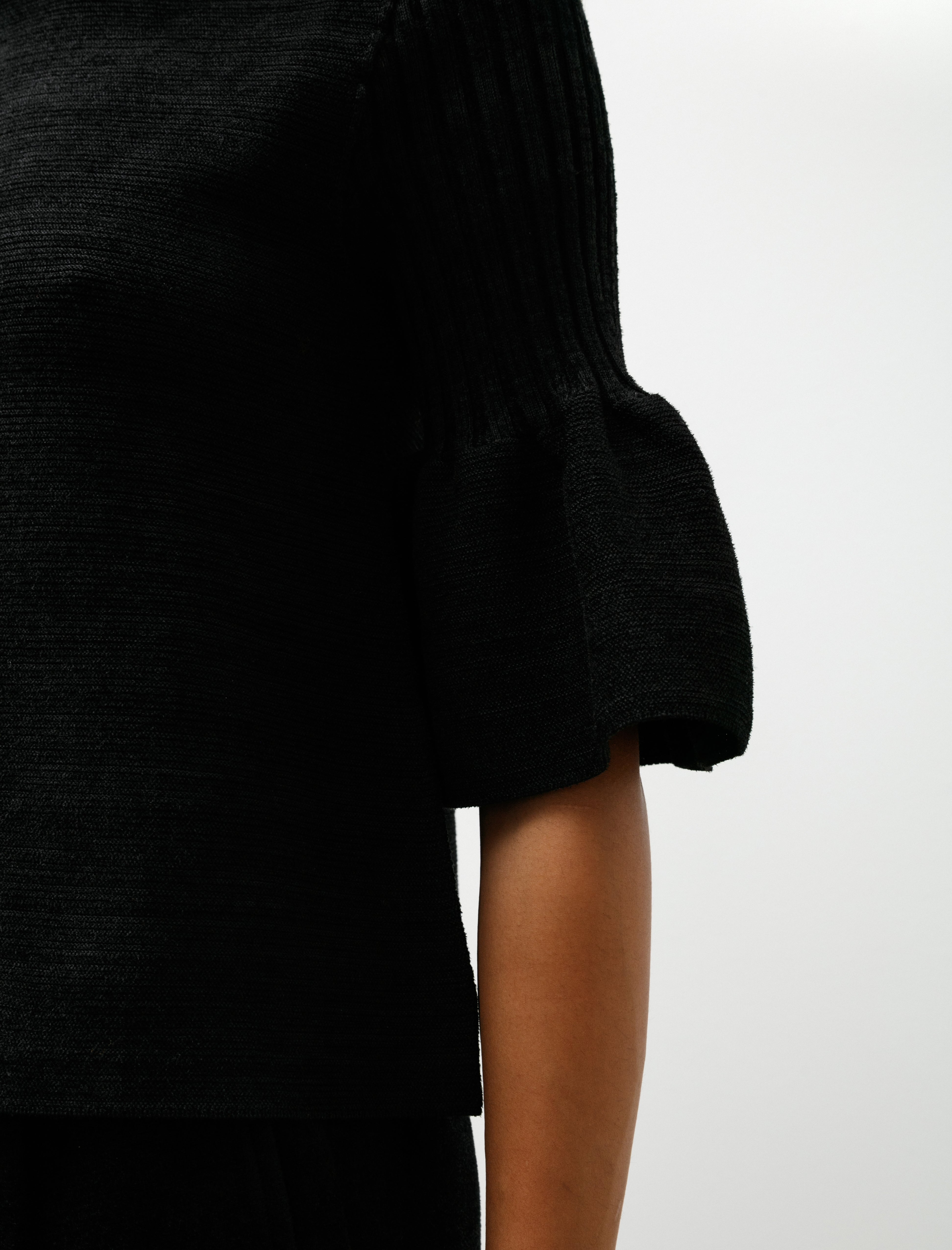 CFCL Pottery Velvet Bell Sleeve Flare Top Black