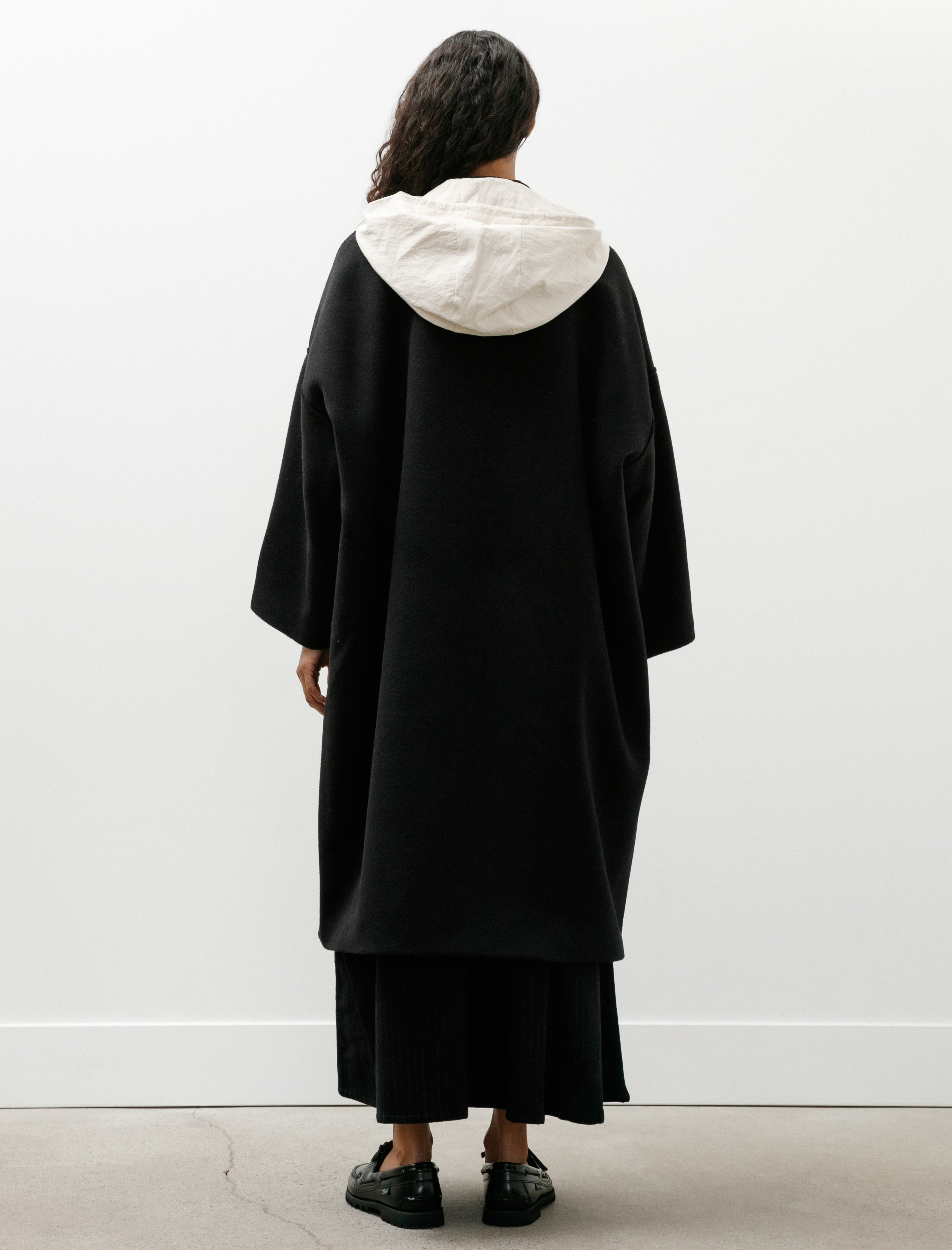 Eleph Fien Coat Long Black