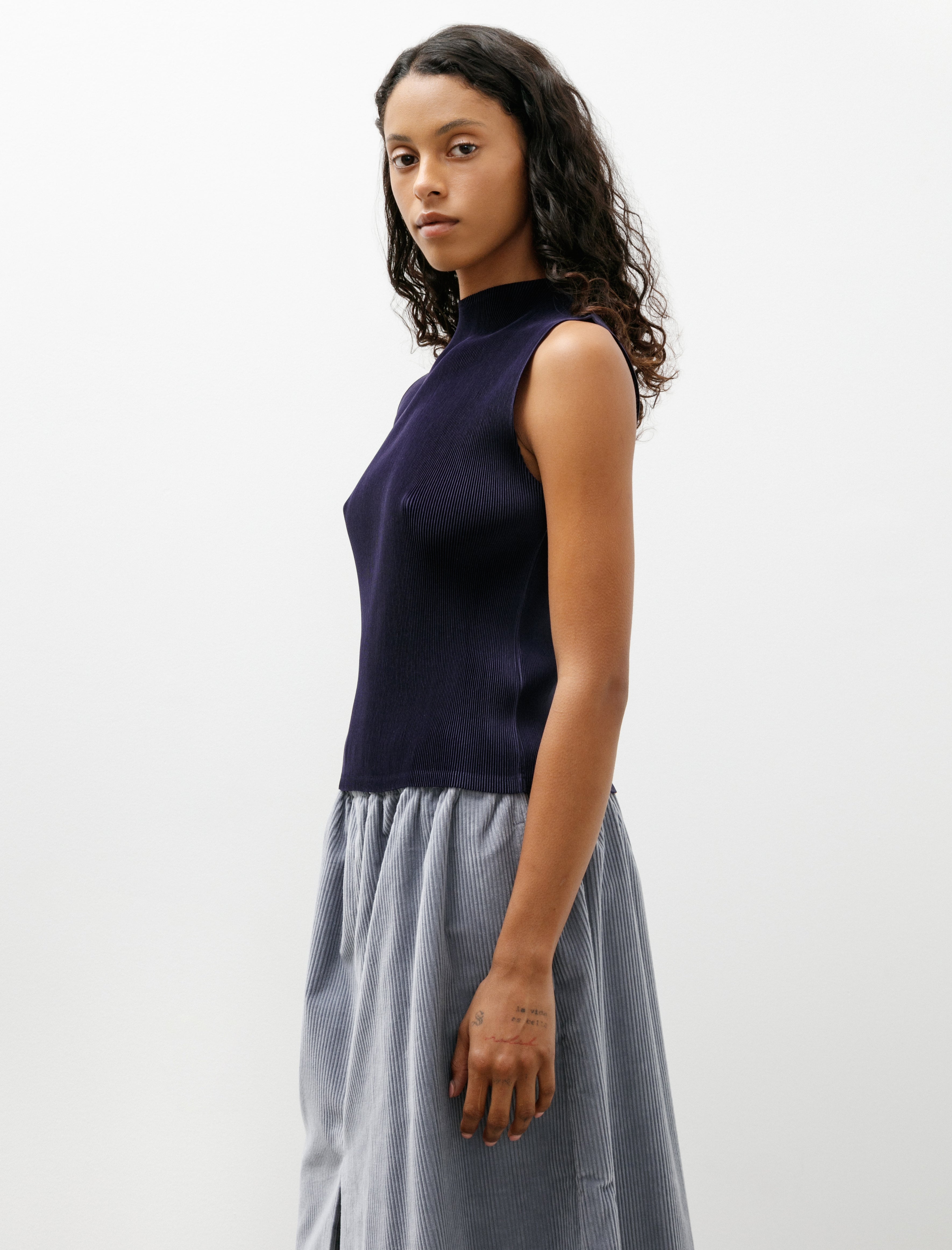 Mist Sleeveless Top Navy