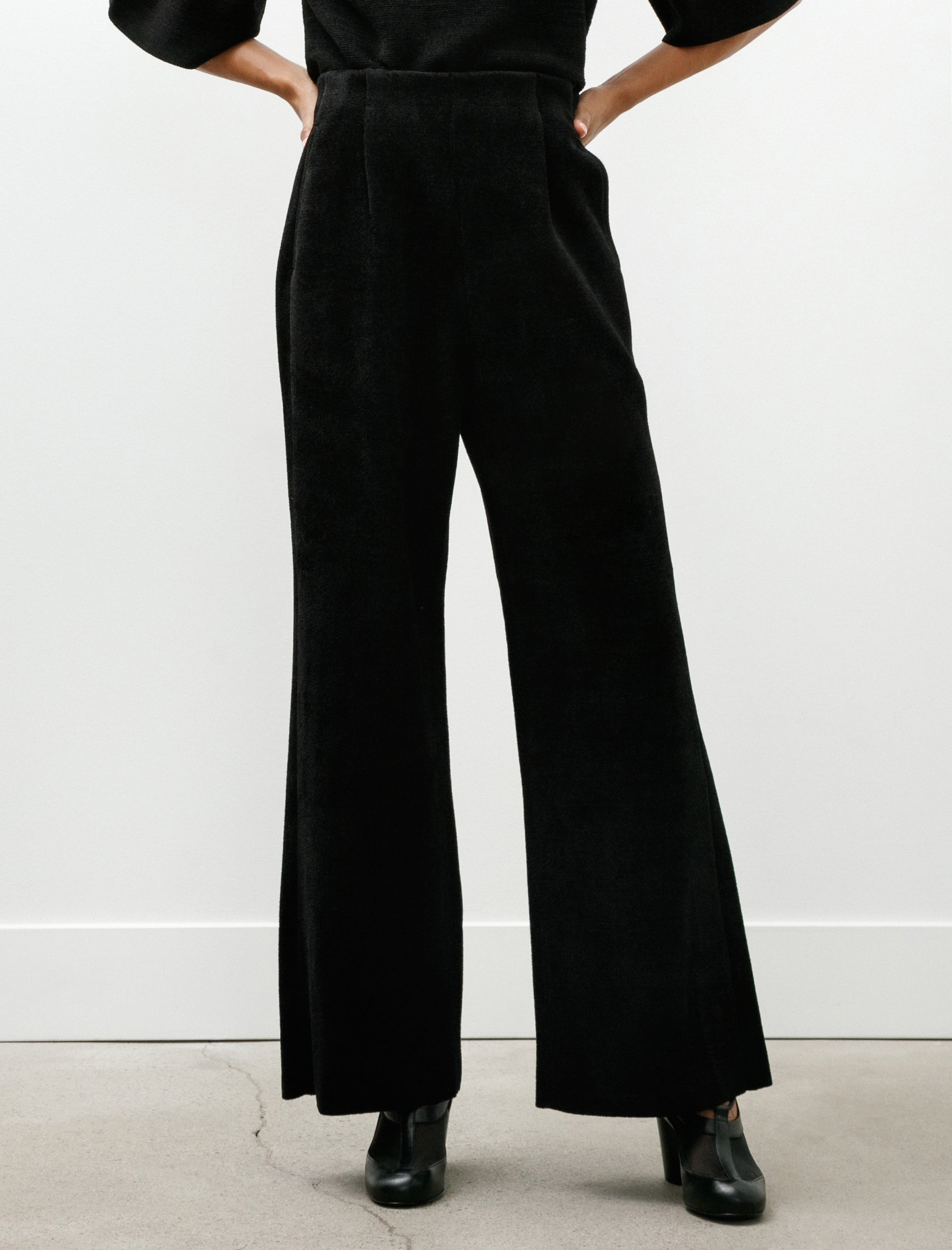 CFCL Soft Milan Velvet Wide Straight Pants Black