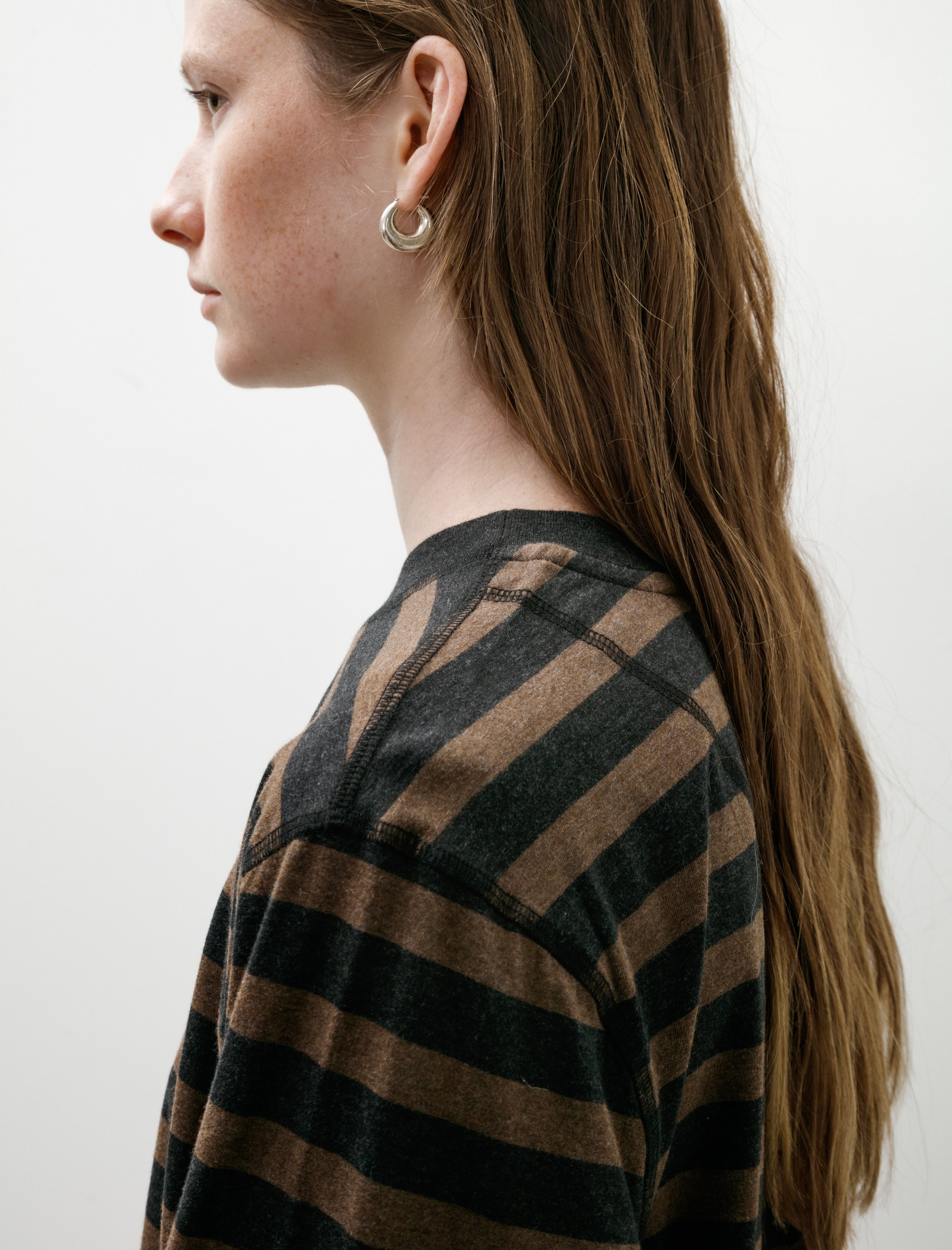 MHL Crew Neck Matelot Light Cotton Melange Stripe Off Black Bark