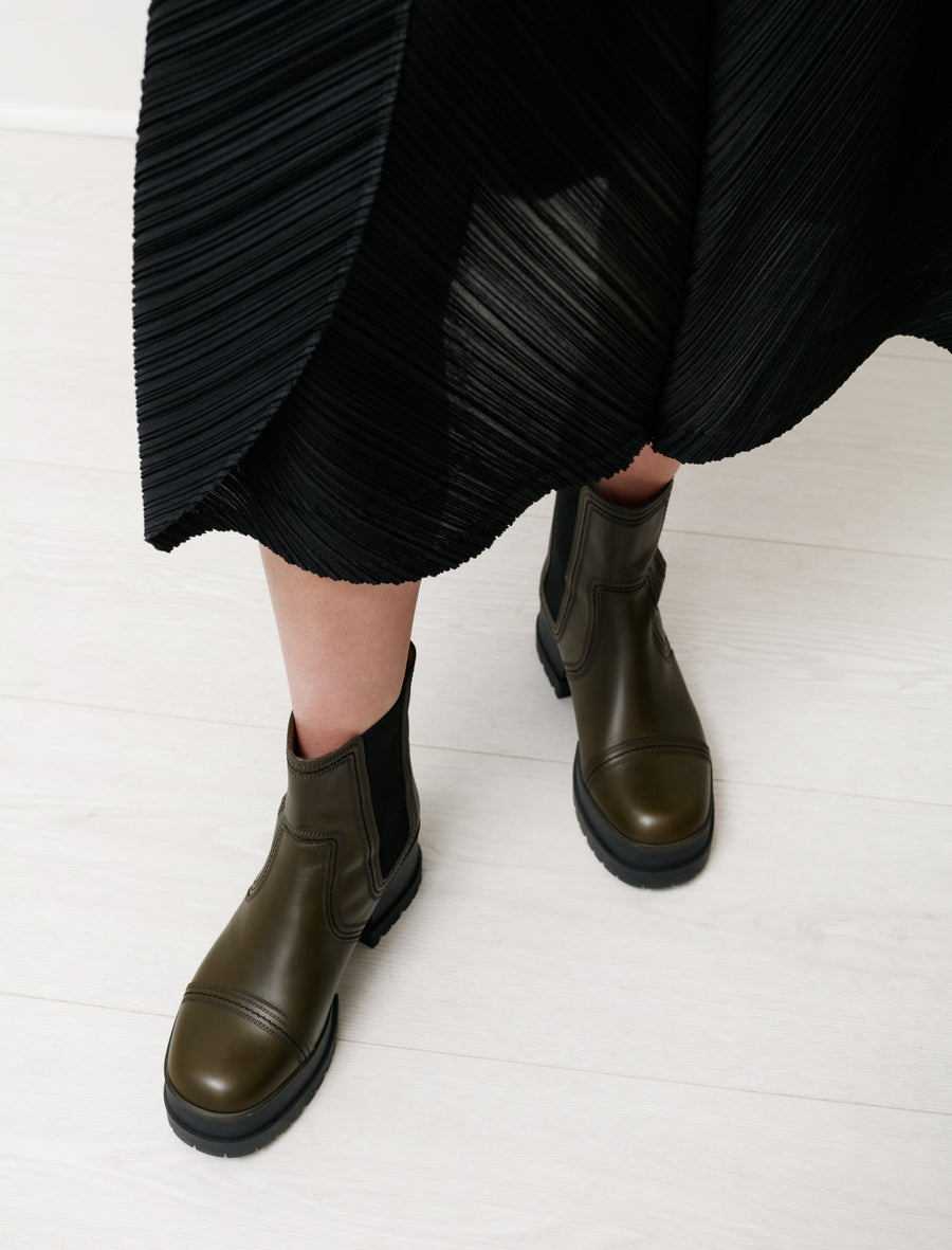 Clergerie Wafa Lug Sole Chelsea Boot Olive Green – Neighbour Clergerie Wafa Lug Sole Chelsea Boot Olive Green – Neighbour